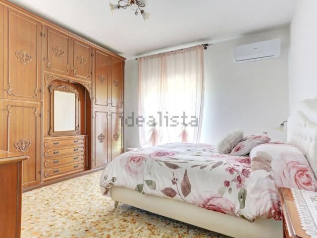 Appartamento in vendita di 85 m² in Via Decollatura, 7