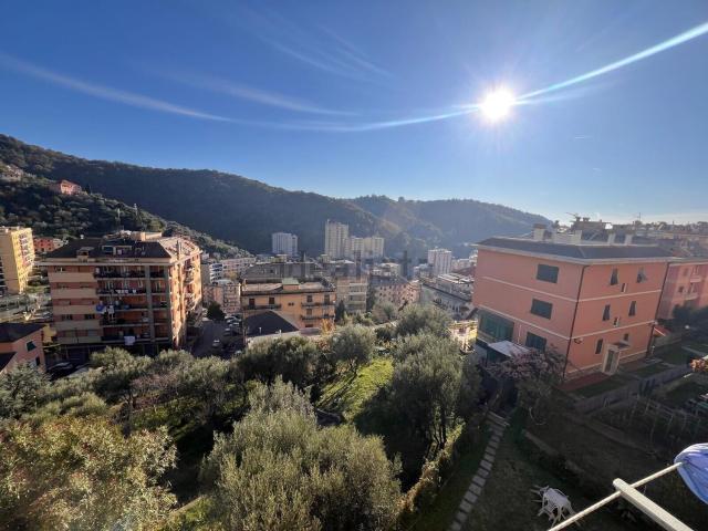 Appartamento in vendita di 85 m² in Via degli Oleandri, 33