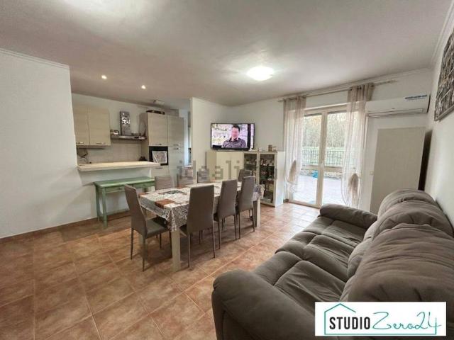 Appartamento in vendita di 85 m² in Via dei Battellieri, 4
