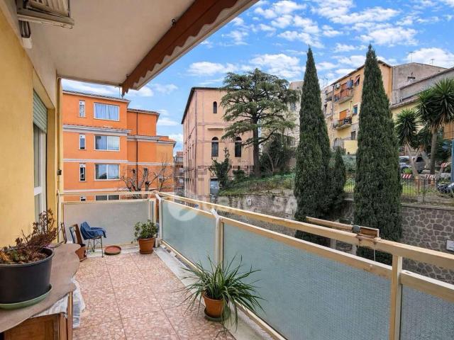 Appartamento in vendita di 85 m² in Via dei Lauri