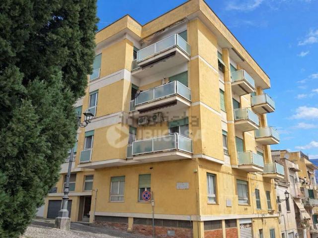 Appartamento in vendita di 85 m² in Via dei Lauri