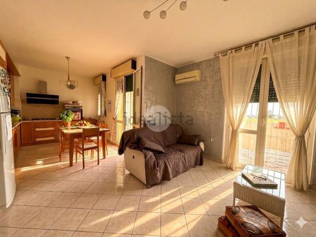 Appartamento in vendita di 85 m² in Via dei Pruni, 33