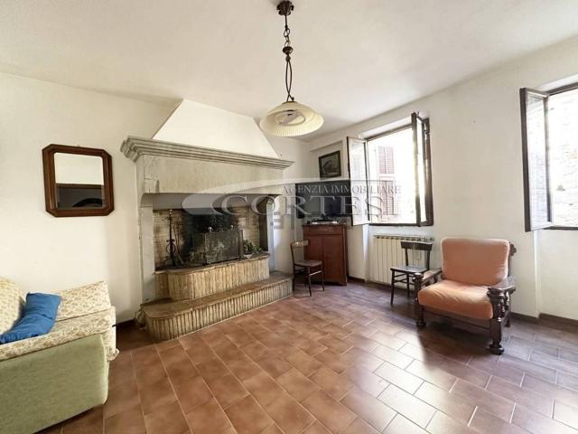 Appartamento in vendita di 85 m² in Via dei Randoli, 10