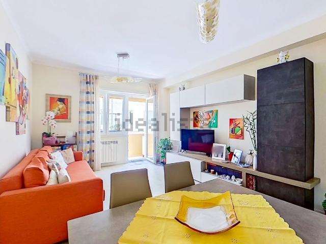 Appartamento in vendita di 85 m² in Via dei Remi, 26