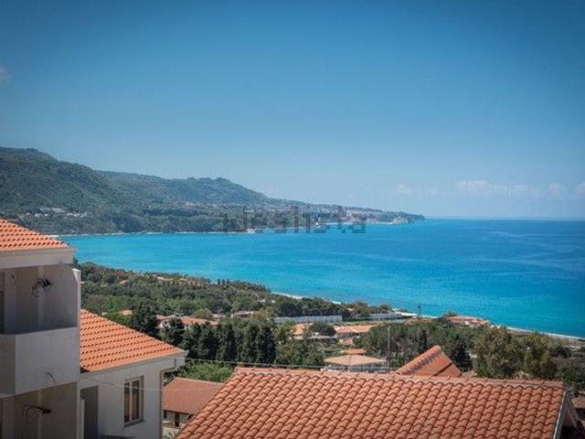 Appartamento in vendita di 85 m² in Via del Mare
