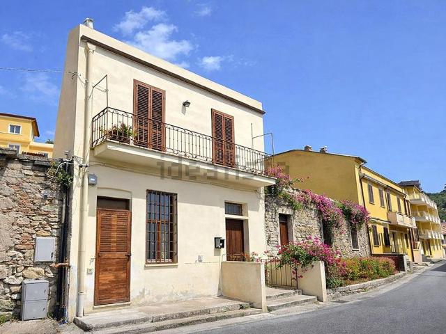 Appartamento in vendita di 85 m² in Via del Santo, 328