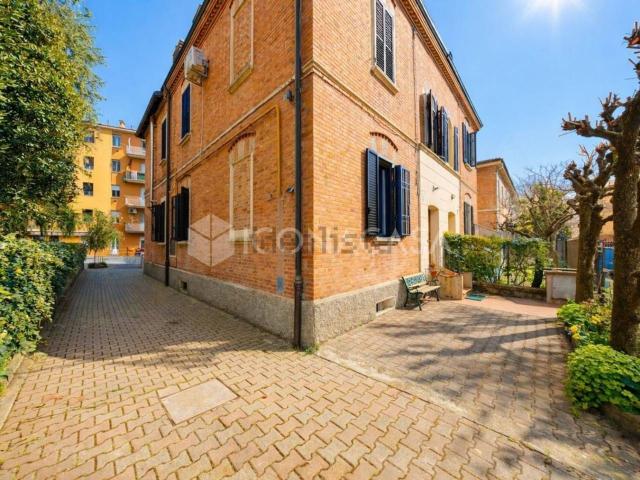 Appartamento in vendita di 85 m² in Via della Viola, 21