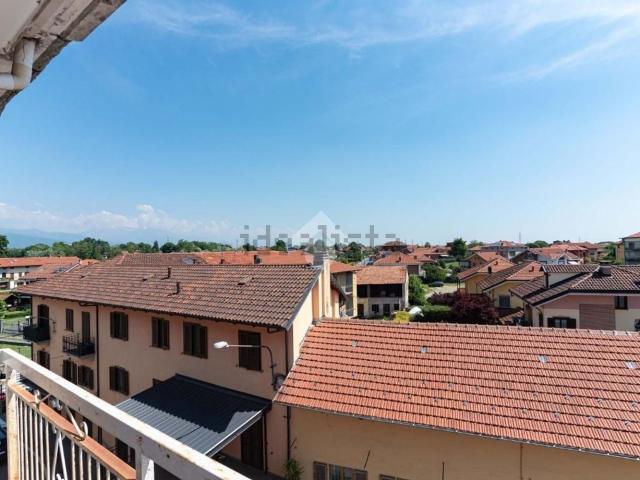 Appartamento in vendita di 85 m² in Via della Chiesa, 10