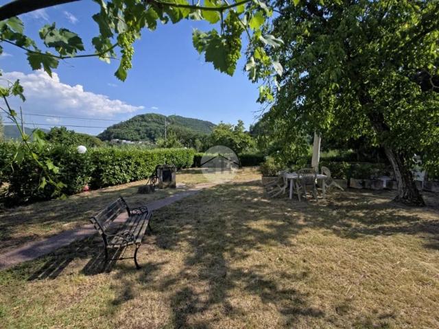 Appartamento in vendita di 85 m² in Via Della Crocetta, 6