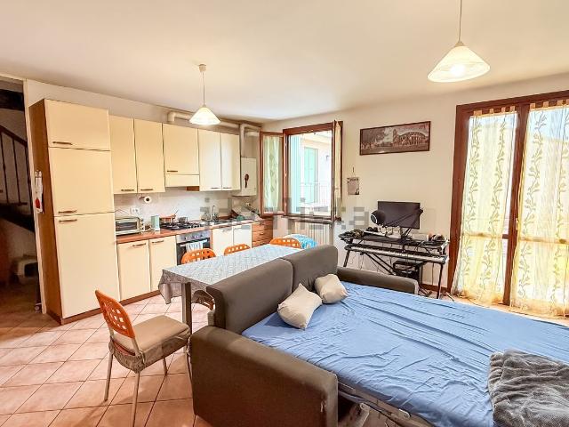 Appartamento in vendita di 85 m² in Via della Libertà