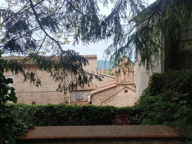 Appartamento in vendita di 85 m² in Via della Luna