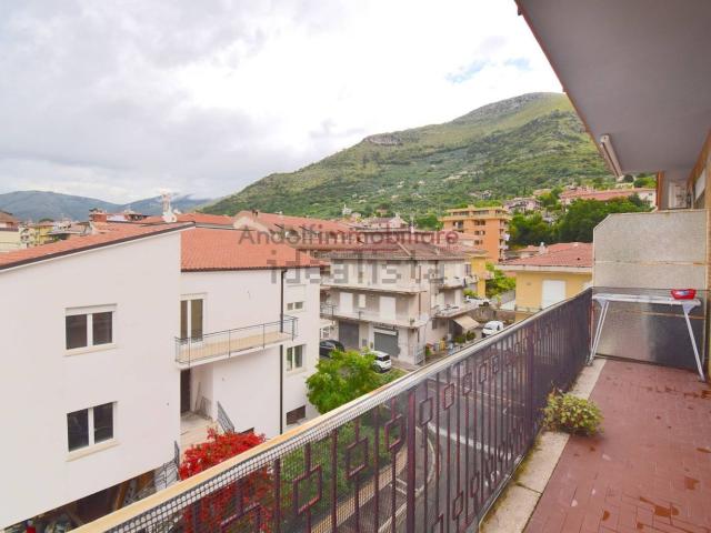 Appartamento in vendita di 85 m² in Via della Repubblica, 68