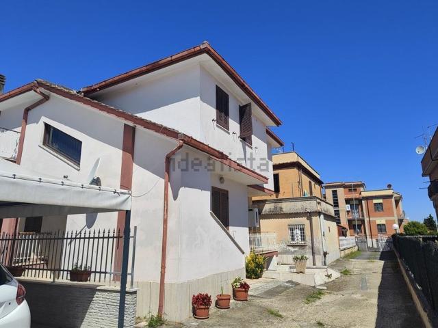 Appartamento in vendita di 85 m² in Via della Riserva Nuova