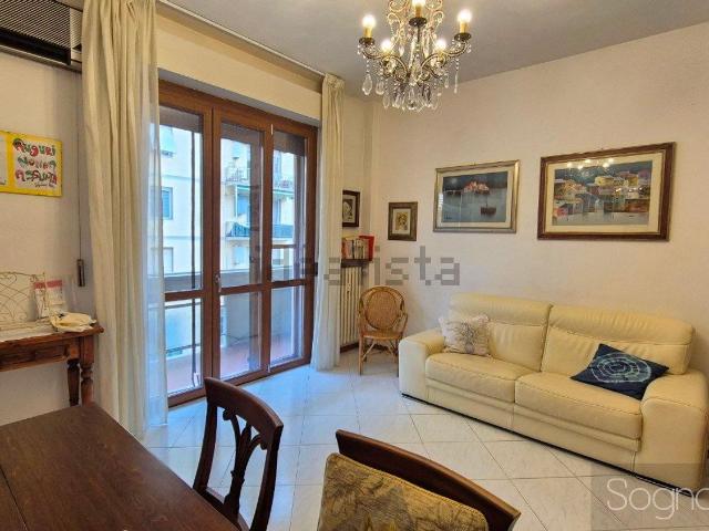 Appartamento in vendita di 85 m² in Via delle Cascine