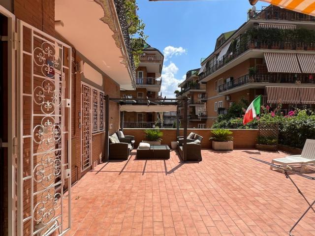 Appartamento in vendita di 85 m² in Via di Monteverde