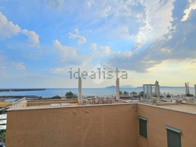 Appartamento in vendita di 85 m² in Via di Pozzuoli