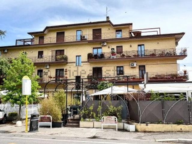 Appartamento in vendita di 85 m² in Via di Santa Cornelia, 150