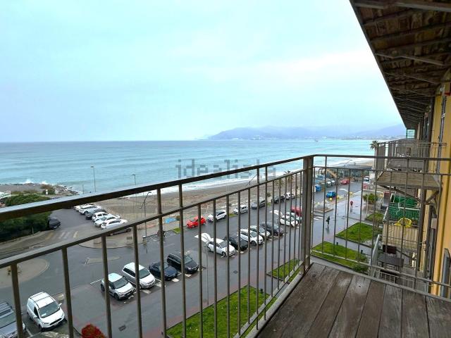 Appartamento in vendita di 85 m² in Via Domenico Cimarosa, 55