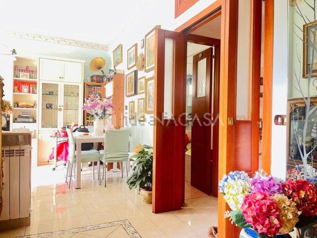 Appartamento in vendita di 85 m² in Via Domenico Fontana