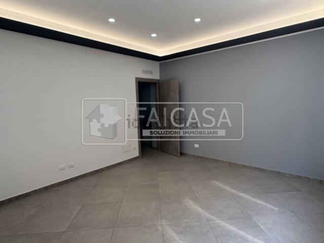 Appartamento in vendita di 85 m² in Via Duino, 183