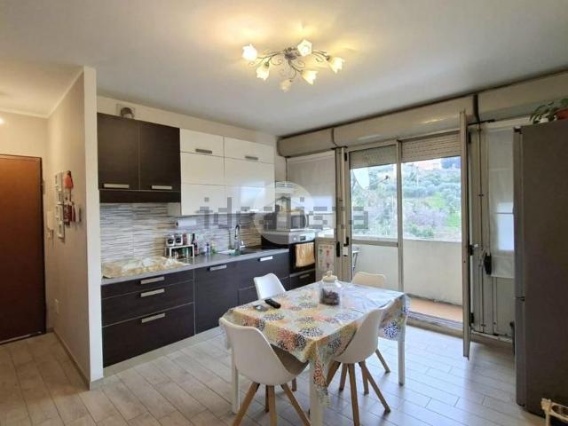 Appartamento in vendita di 85 m² in Via Elio Vittorini, 28