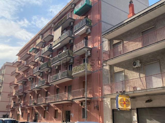 Appartamento in vendita di 85 m² in Via EMILIA