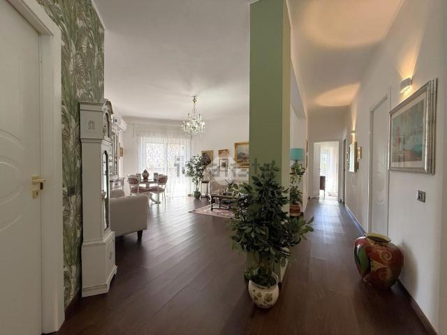 Appartamento in vendita di 96 m² in Via Ennio Visca, 47