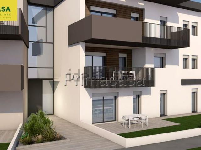 Appartamento in vendita di 85 m² in Via Feniletto