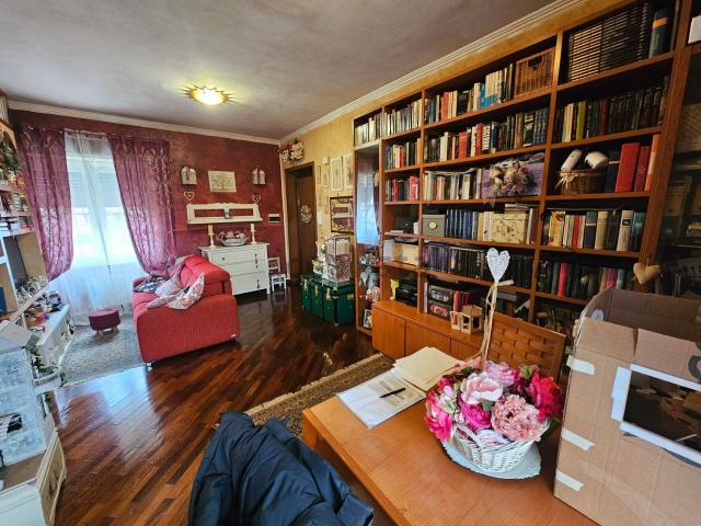 Appartamento in vendita di 85 m² in Via Ferentino