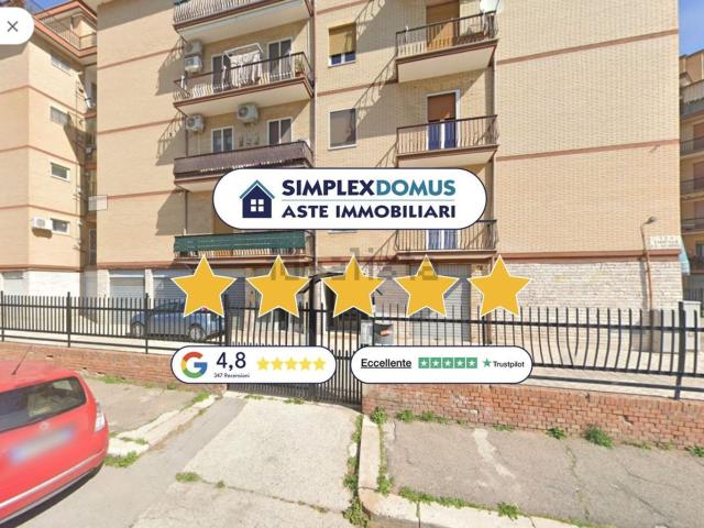 Appartamento in vendita di 85 m² in Via Fiorello la Guardia