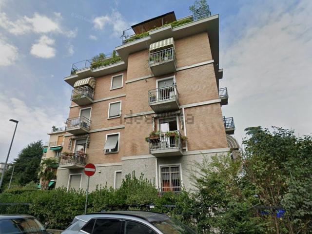 Appartamento in vendita di 85 m² in Via Francesco Nullo, 1