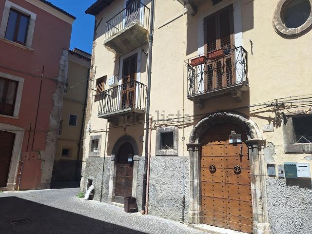 Appartamento in vendita di 85 m² in Via Francesco Pantaleo
