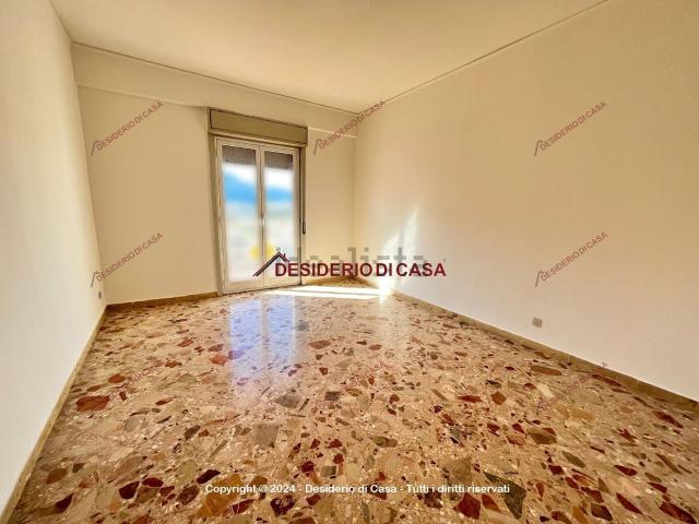 Appartamento in vendita di 85 m² in Via Francesco Panzera, 41