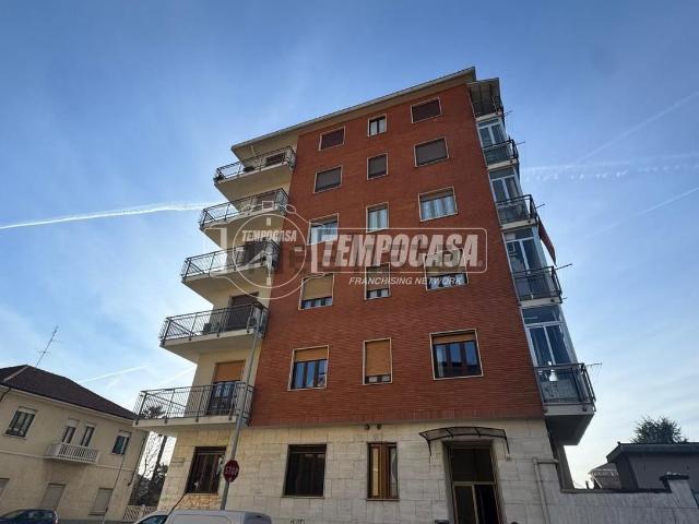 Appartamento in vendita di 85 m² in Via Francesco Rismondo, 39