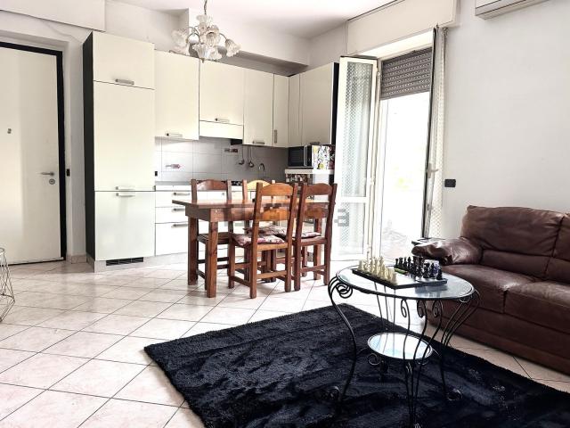 Appartamento in vendita di 85 m² in Via G. C. Rossi, 13