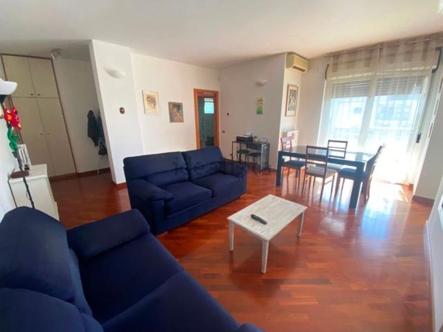 Appartamento in vendita di 85 m² in Via g. di vittorio, 4