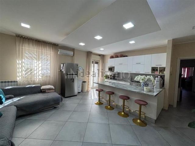 Appartamento in vendita di 85 m² in Via Giovanni Verga