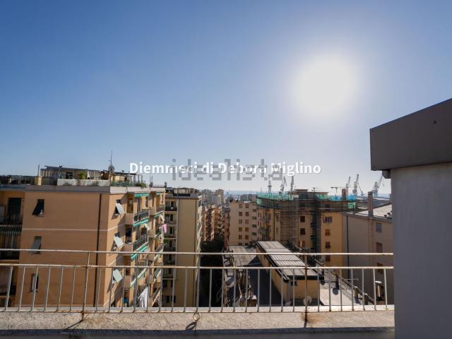 Appartamento in vendita di 85 m² in Via Giovanni A.Molfino, 10