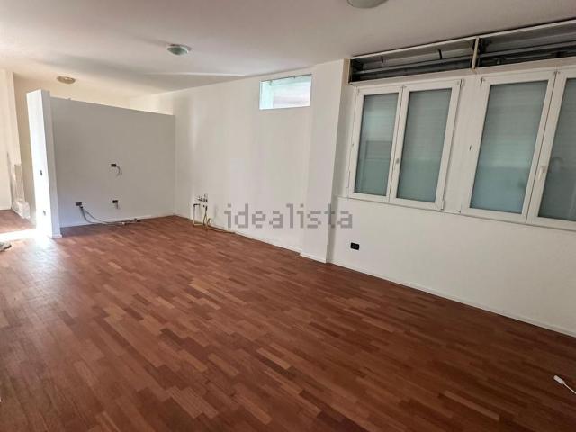 Appartamento in vendita di 85 m² in Via Giovanni Segantini