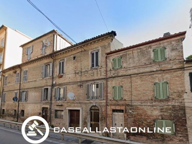 Appartamento in vendita di 85 m² in Via Giordano Bruno