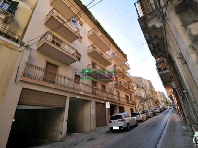 Appartamento in vendita di 85 m² in Via Giambattista Odierna, 182