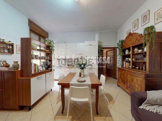 Appartamento in vendita di 85 m² in Via Giulio e Corrado Venini, 93
