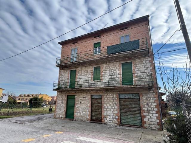 Appartamento in vendita di 85 m² in Via Giuseppe Di Vittorio, 57