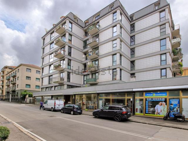 Appartamento in vendita di 85 m² in Via Giuseppe Mazzini, 24