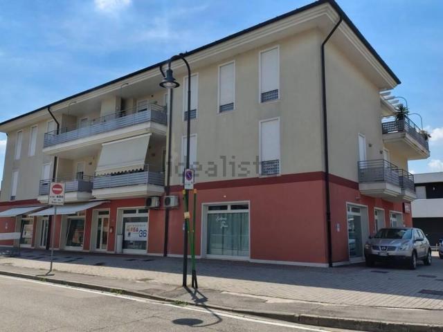 Appartamento in vendita di 85 m² in Via II Risorgimento, 25