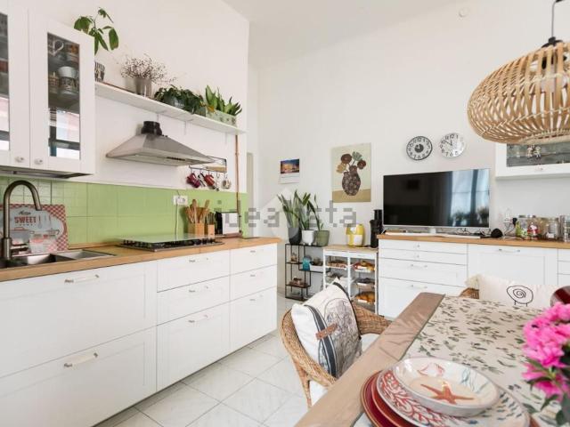 Appartamento in vendita di 85 m² in Via Jacopino da Tradate, 8