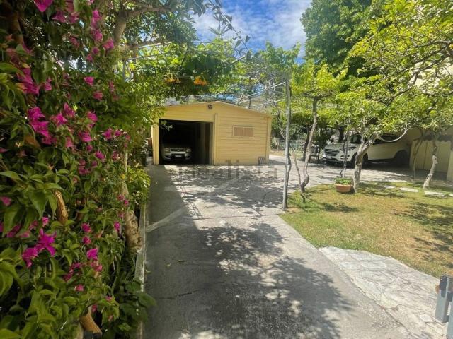 Appartamento in vendita di 85 m² in Via Lago Maggiore, 16