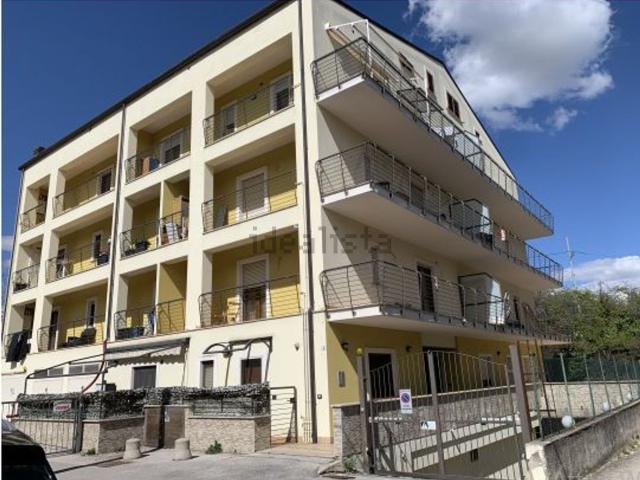 Appartamento in vendita di 85 m² in Via Lago di Nemi, 8