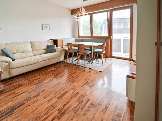 Appartamento in vendita di 85 m² in Via Laurin