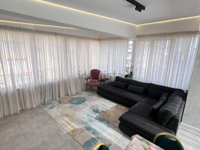 Appartamento in vendita di 85 m² in Via Lodovico Pavoni, 40